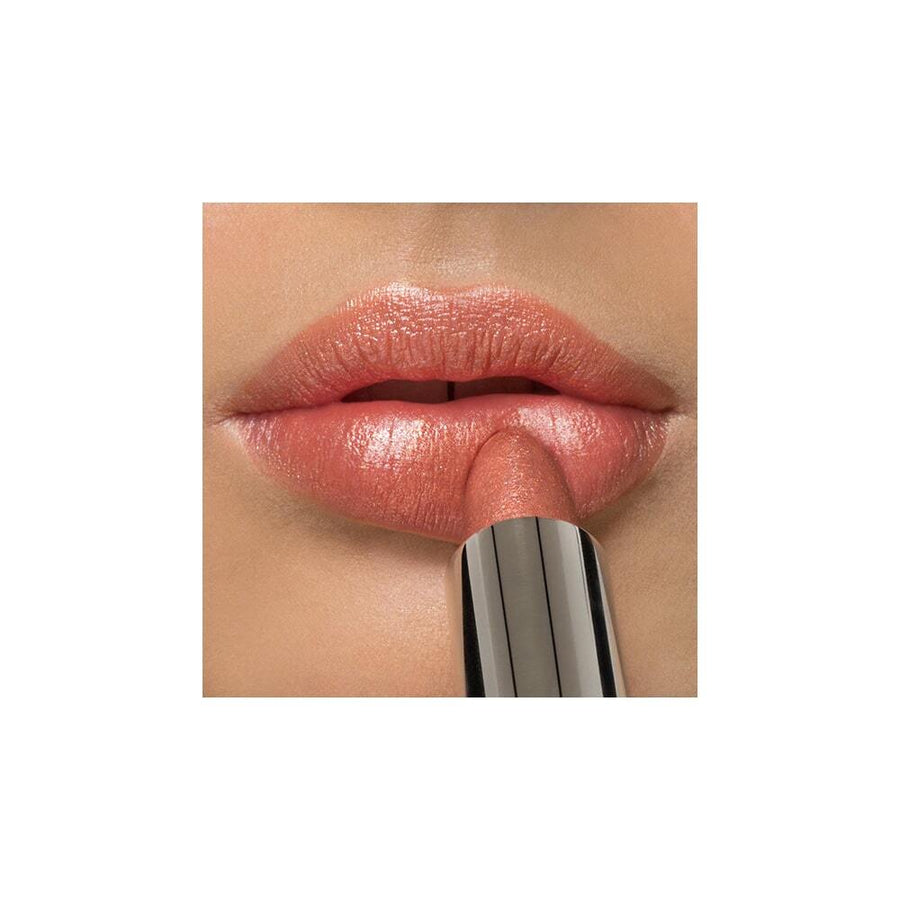 Why we're freaking out over foiled lips