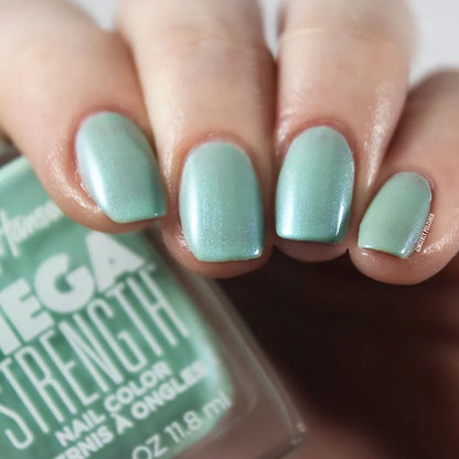 Sally Hansen Nail Polish Mega Strength 065 Keepin' It Reel 11.8ml