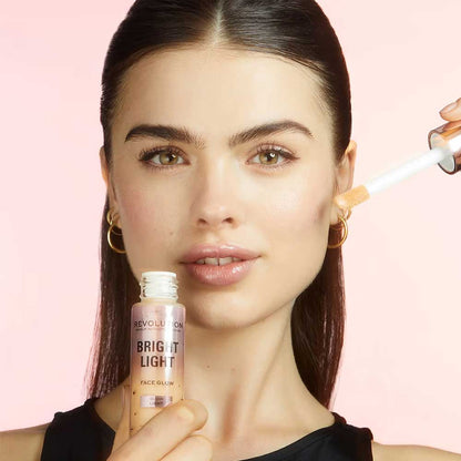Revolution Bright Light 4-In-1 Face Glow Gleam Light 23ml