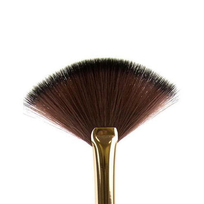 LA Girl Pro Brush Fan Brush